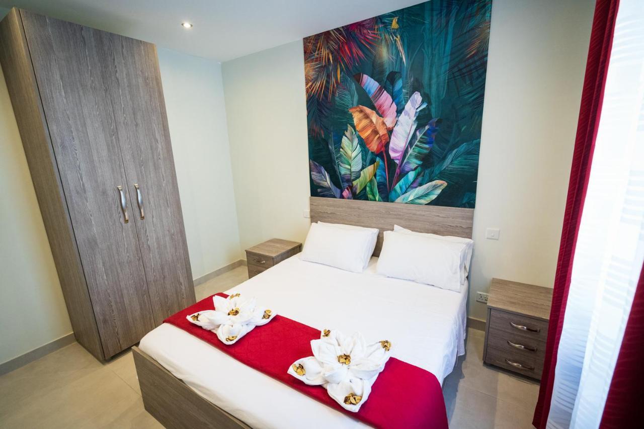 Red Rose Apartment Marsalforn Bagian luar foto