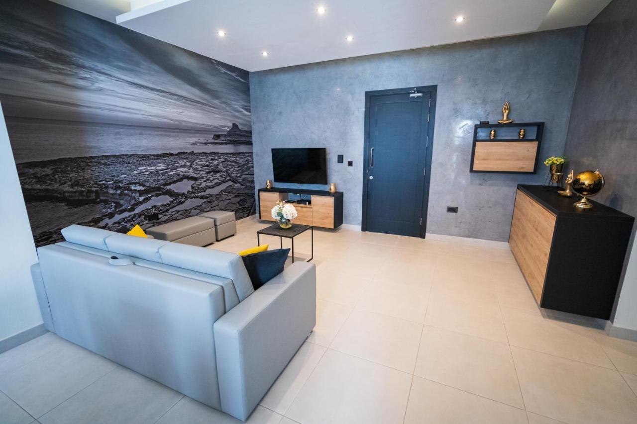 Red Rose Apartment Marsalforn Bagian luar foto