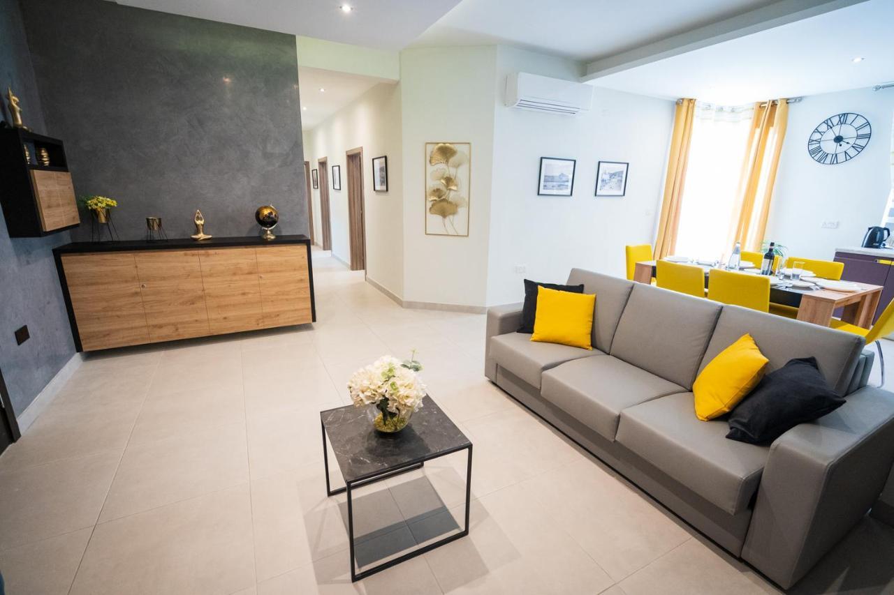 Red Rose Apartment Marsalforn Bagian luar foto