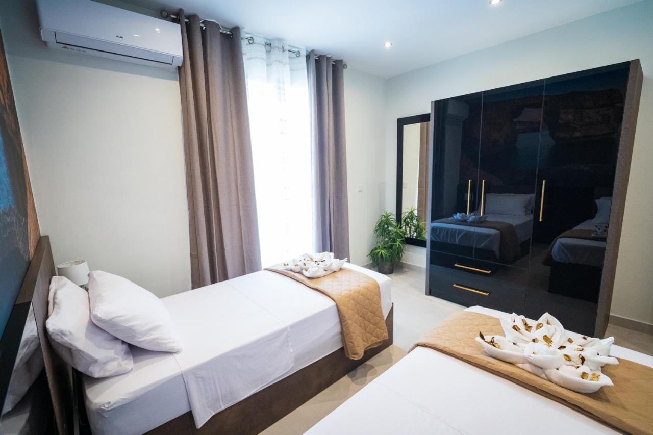 Red Rose Apartment Marsalforn Bagian luar foto