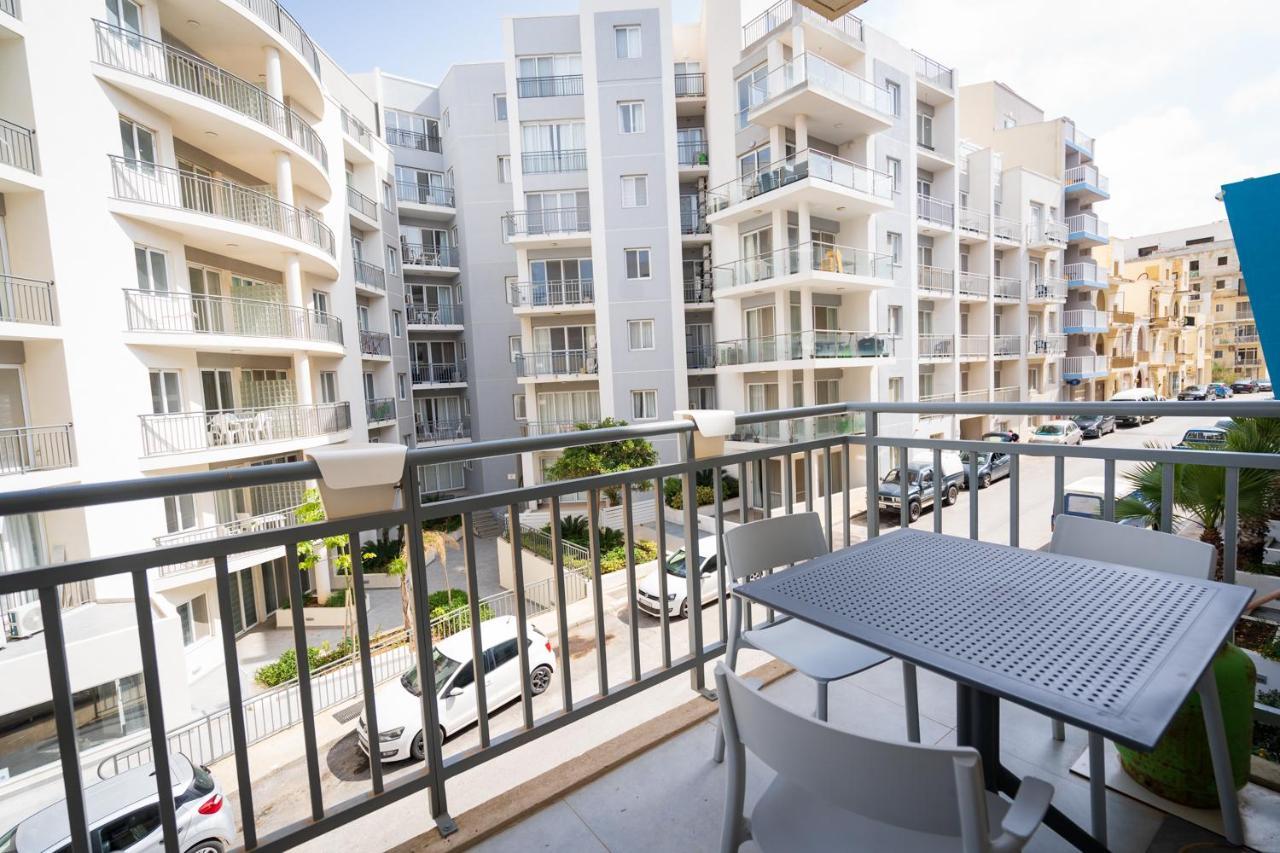 Red Rose Apartment Marsalforn Bagian luar foto