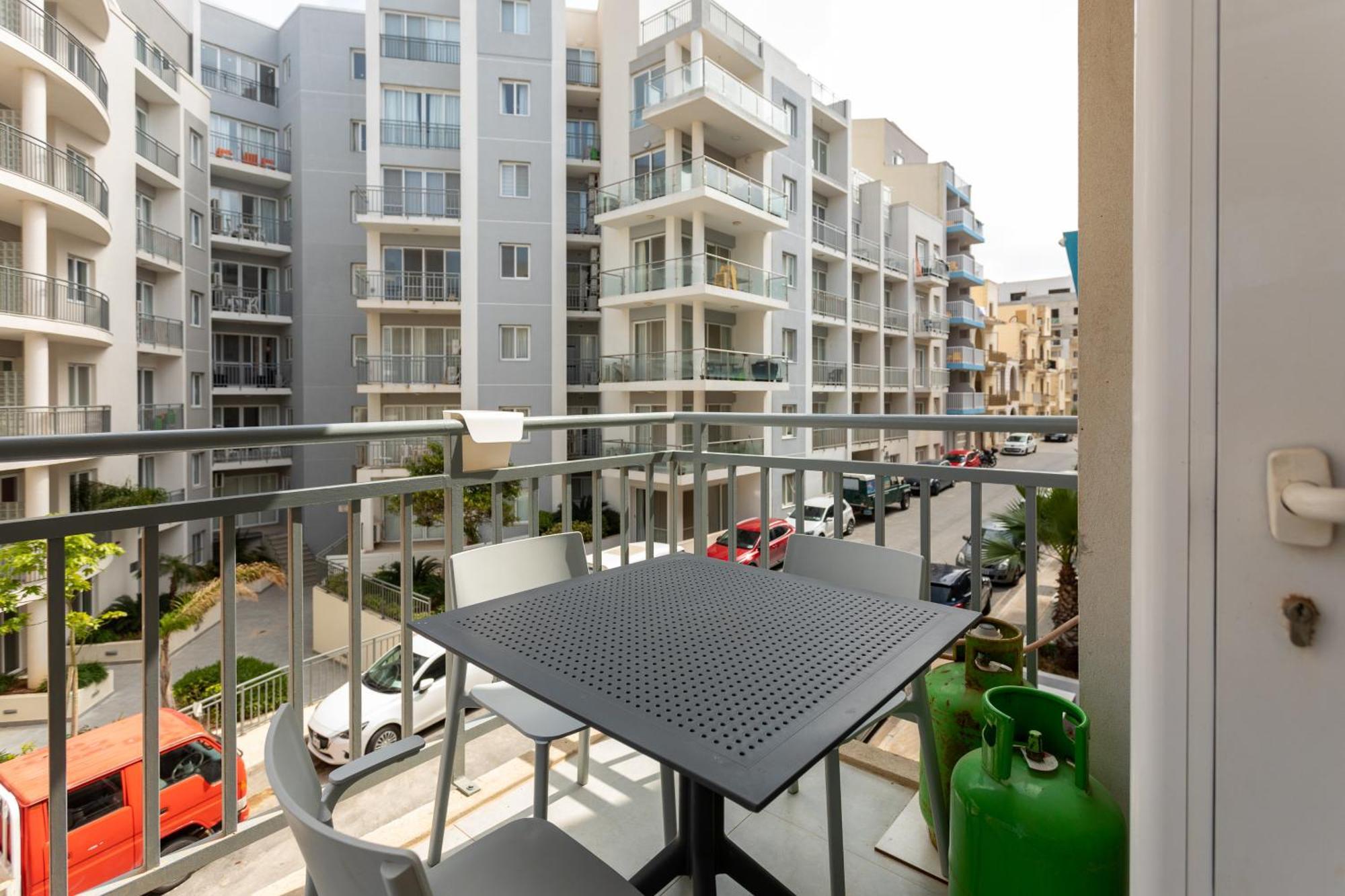 Red Rose Apartment Marsalforn Bagian luar foto