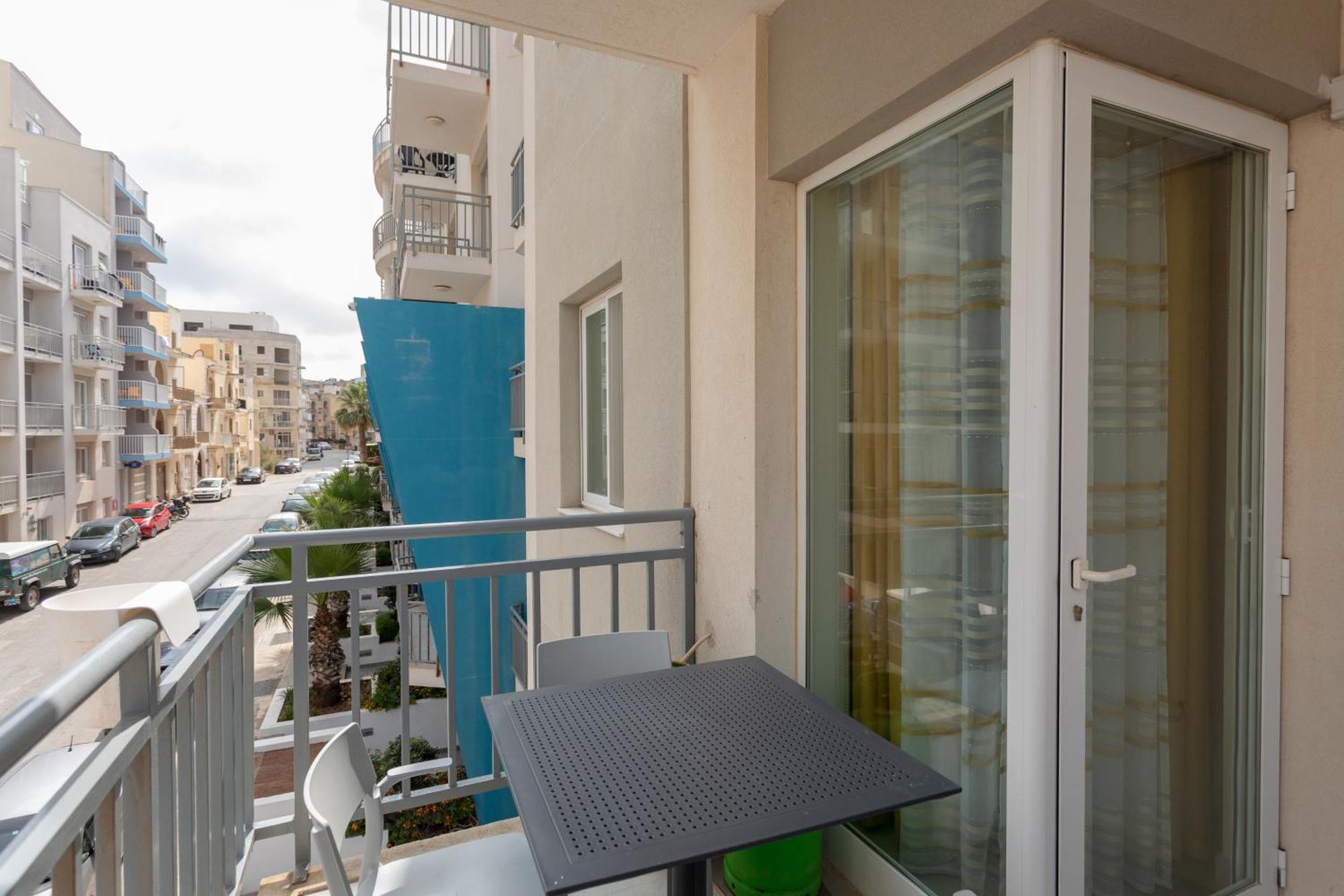 Red Rose Apartment Marsalforn Bagian luar foto