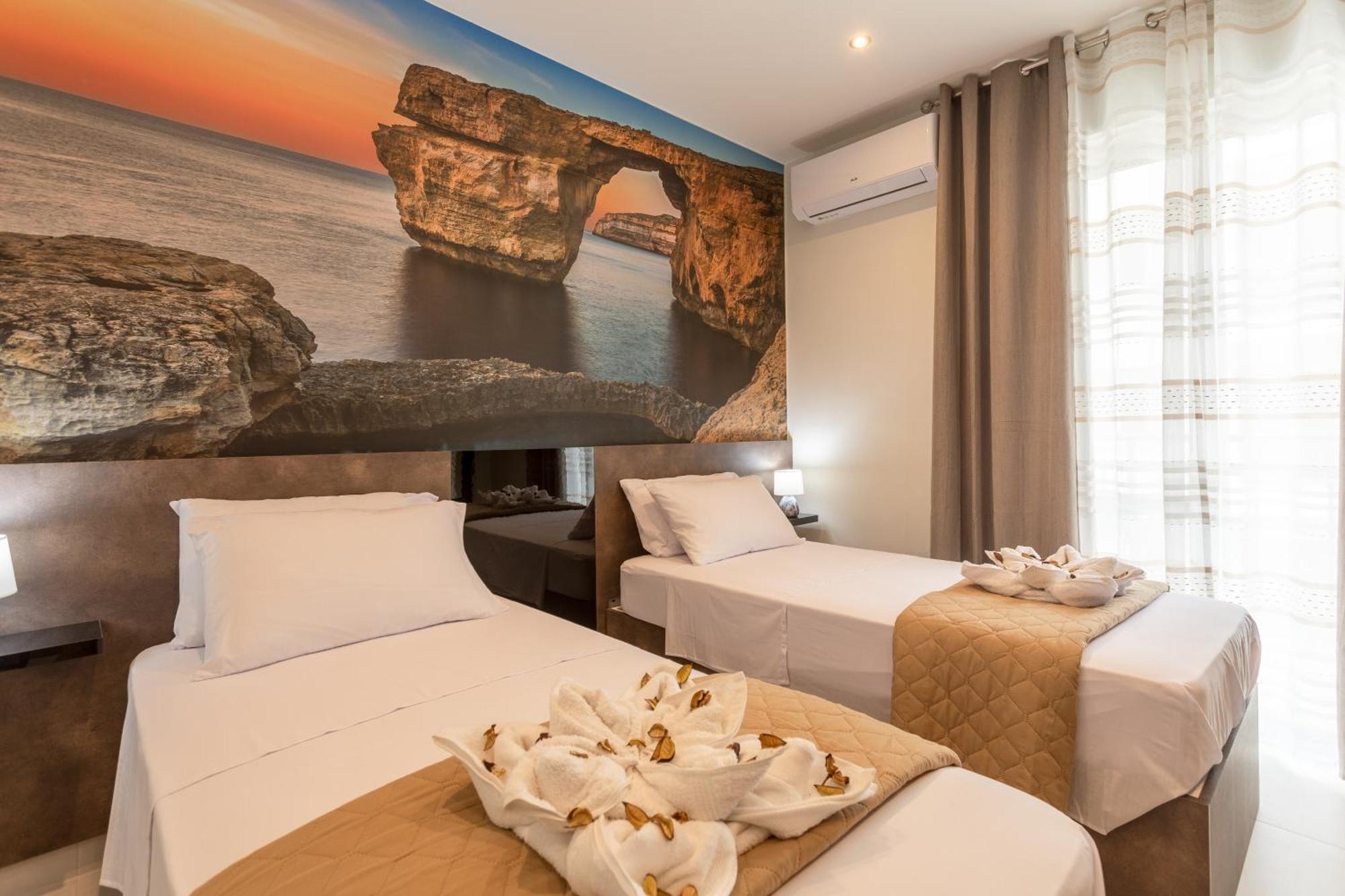 Red Rose Apartment Marsalforn Bagian luar foto
